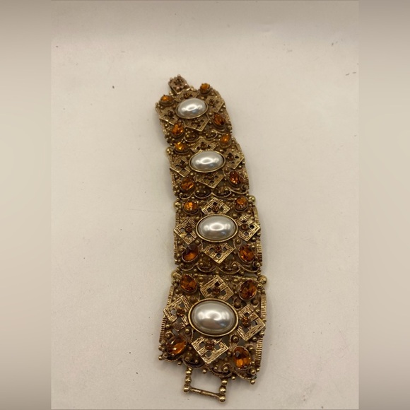 Vintage Filigree Brass Bracelet. Rhinestone Faux pearl wide high end 6”in - Picture 10 of 13